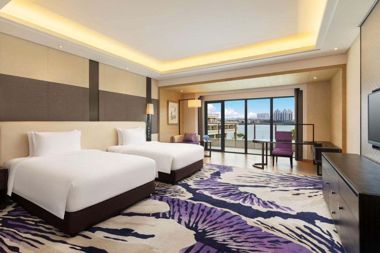 Wuhan Peninsula Hotel Bagian luar foto