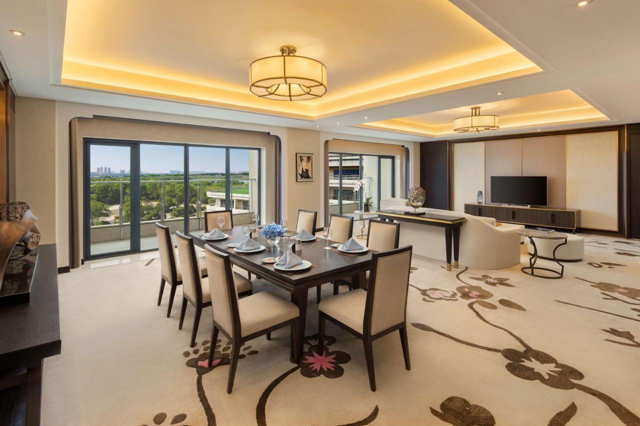 Wuhan Peninsula Hotel Bagian luar foto
