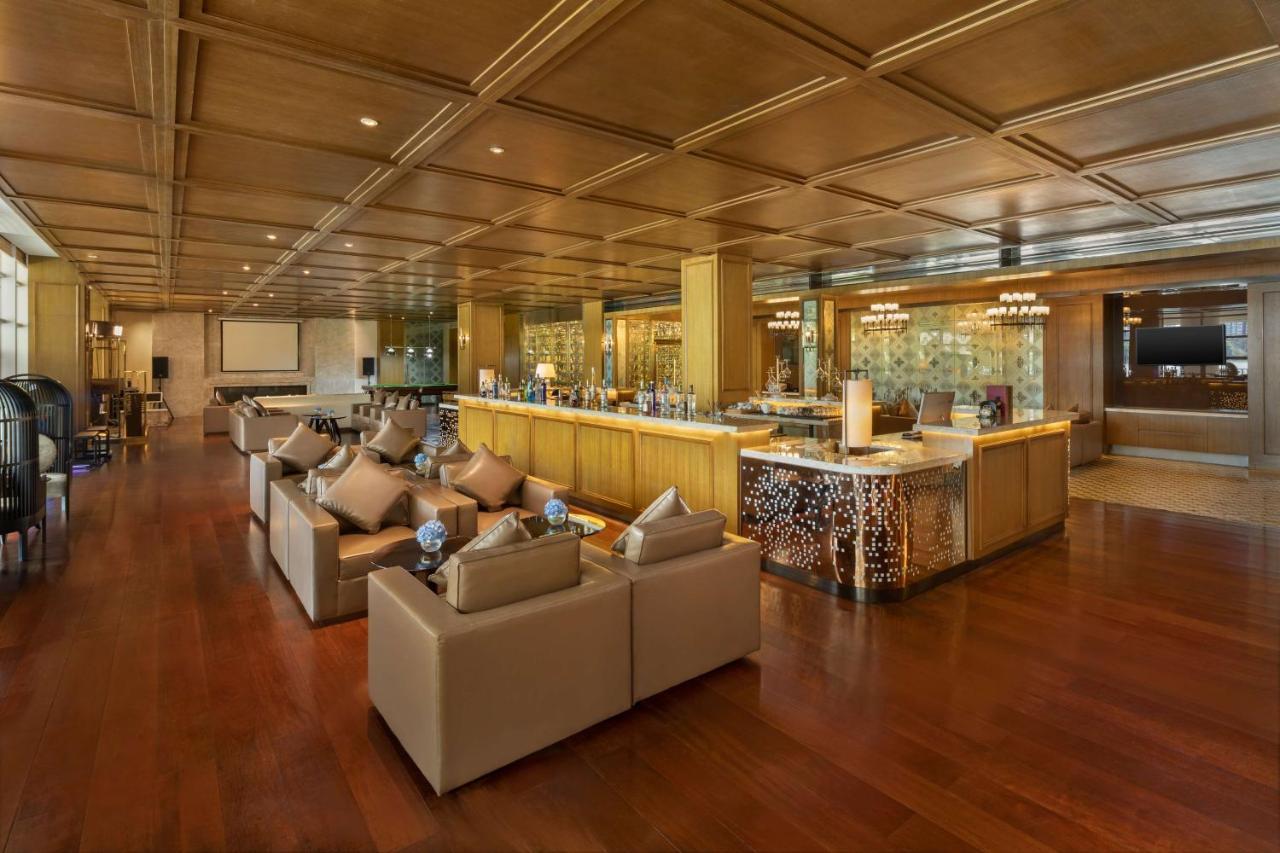 Wuhan Peninsula Hotel Bagian luar foto
