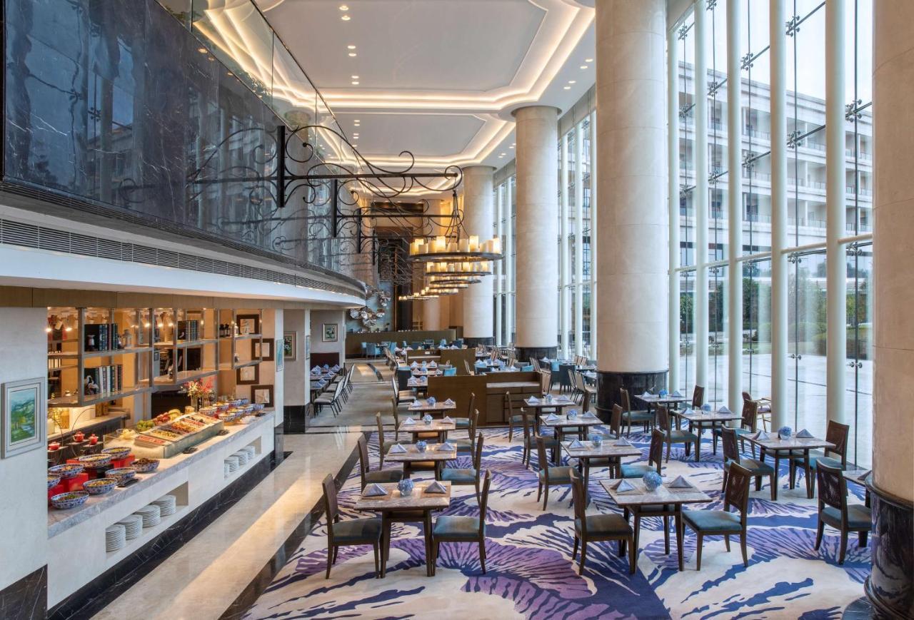 Wuhan Peninsula Hotel Bagian luar foto