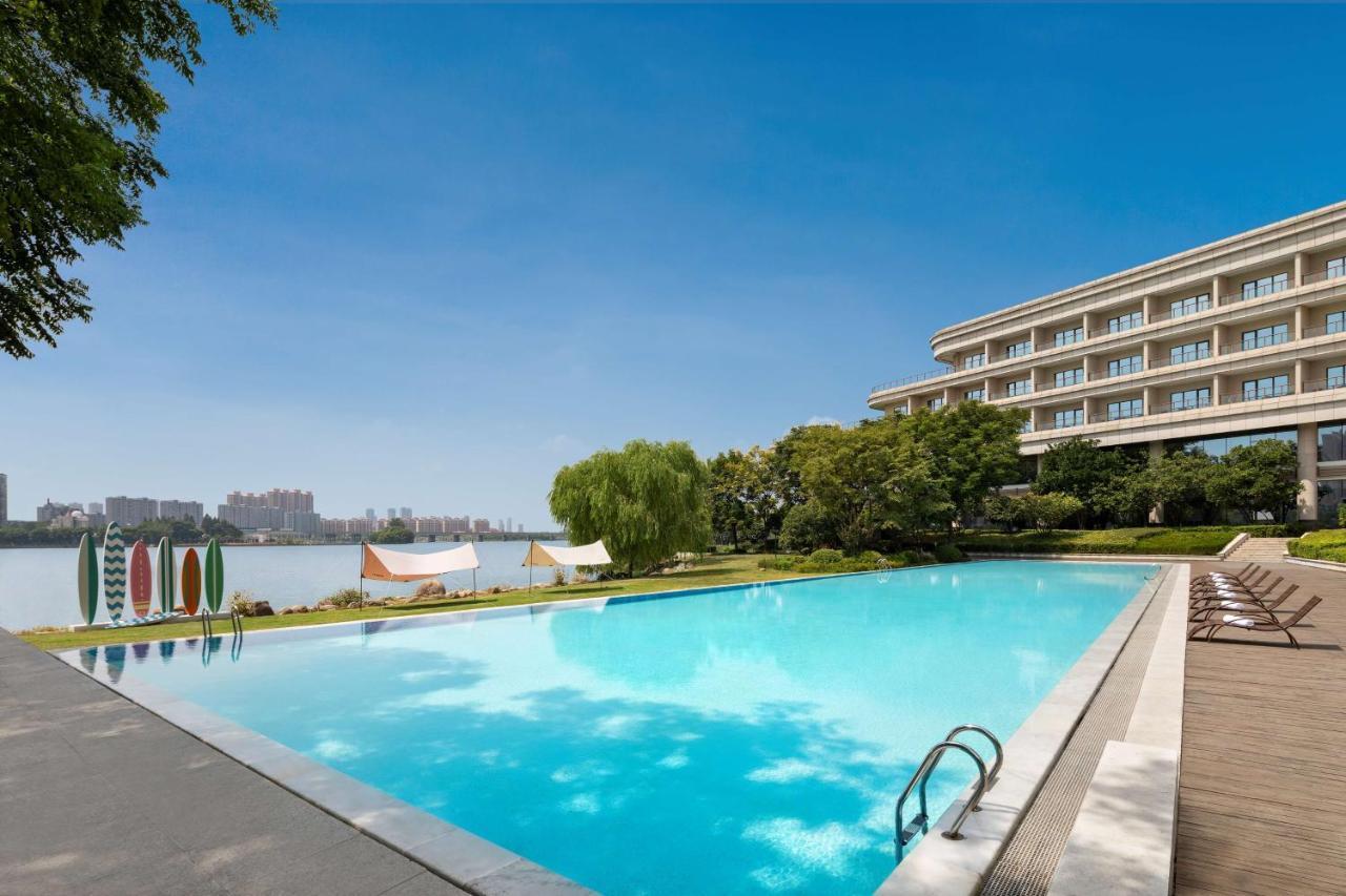 Wuhan Peninsula Hotel Bagian luar foto