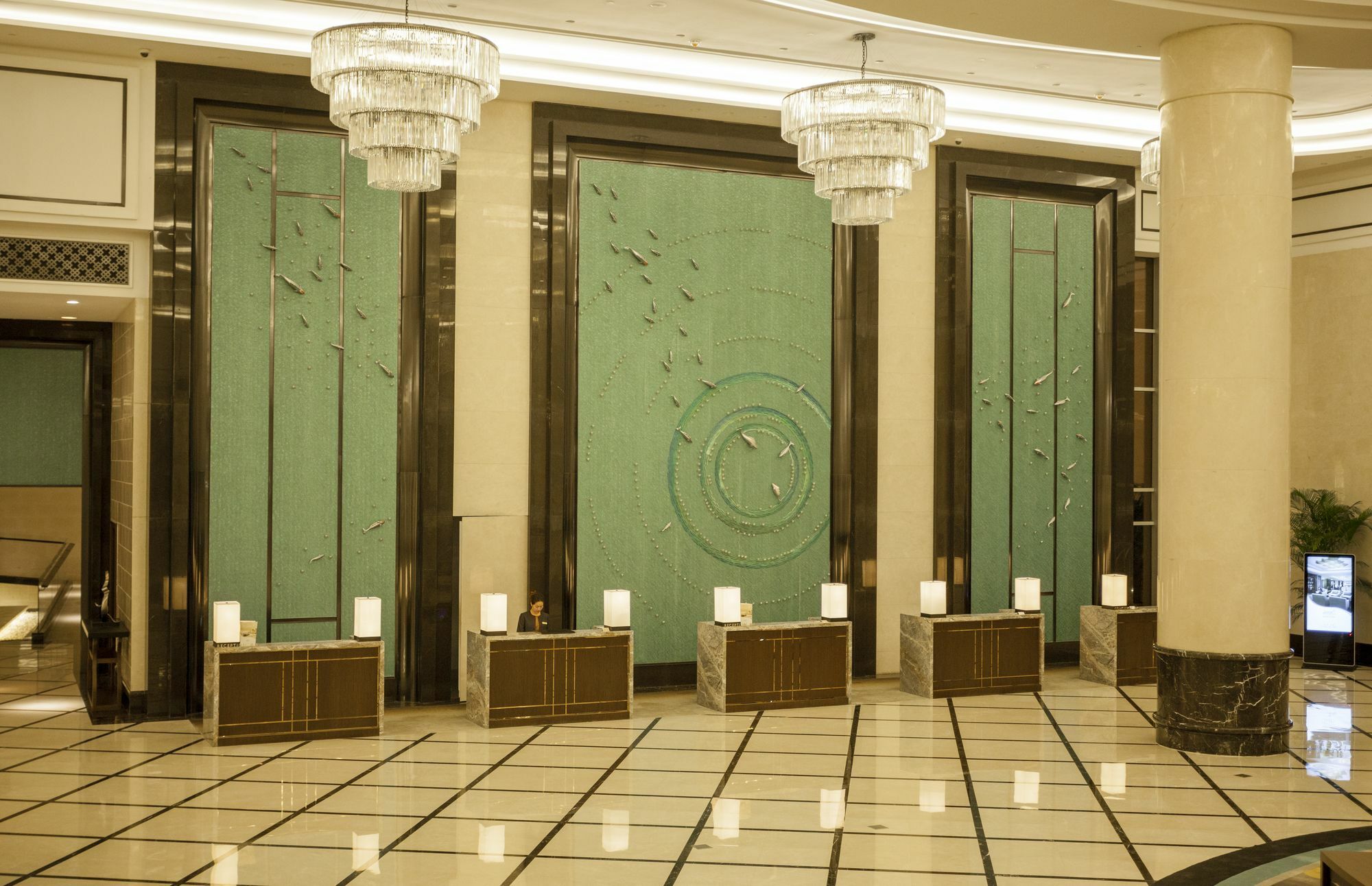 Wuhan Peninsula Hotel Bagian luar foto